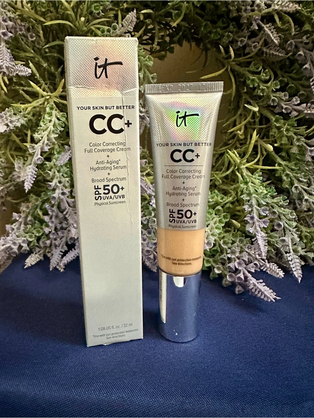 IT Cosmetics Your Skin But Better CC+ Cream SPF 50+ - Light